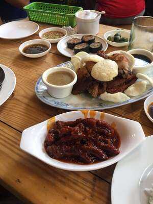 Greyson's Dimsum And Noodles