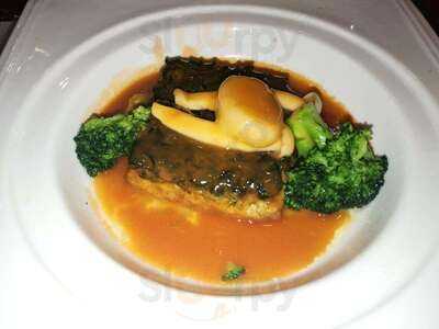 Gloria Maris Restaurant