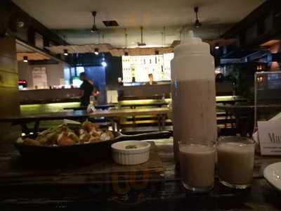 Tides Grill And Bistro