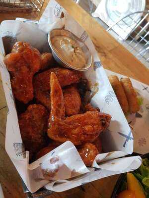 Blake's Wings & Steaks