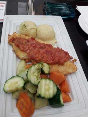 Spicy Fingers Bar And Restaurant