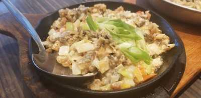 Dennis The Grill Boy