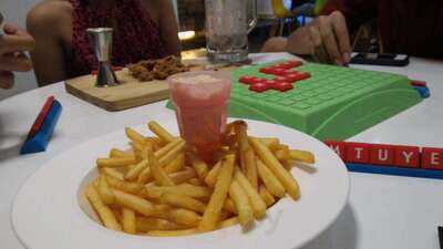 Puzzles: Board Game Lounge