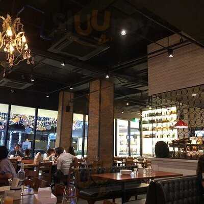 Wildflour Cafe And Bakery