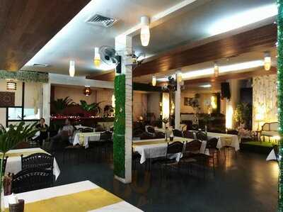 Dapo Restaurant And Bar