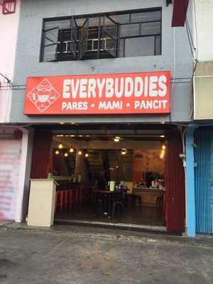 Everybuddies Pares