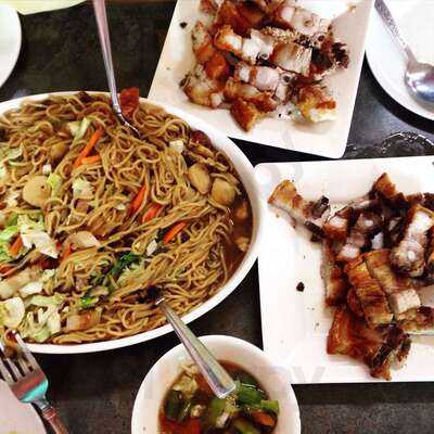 Aling Lucy's Panciteria