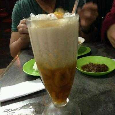 Aling Lucy's Panciteria