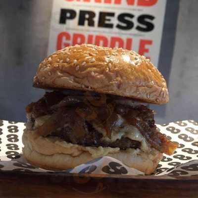 8 Cuts Burger Blends