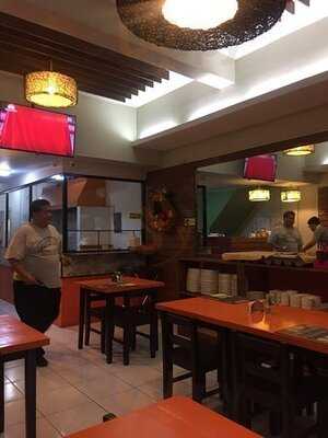 Qubiertos Grill And Restaurant