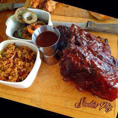 Smokin' Pig Legendary Rib Joint