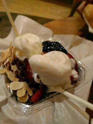 J.co Donuts & Coffee