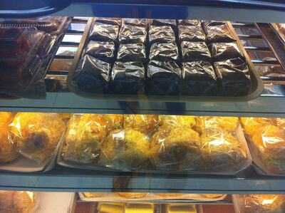 Hizon's Cakes & Pastries