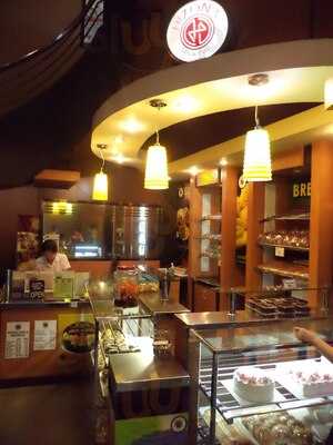 Hizon's Cakes & Pastries