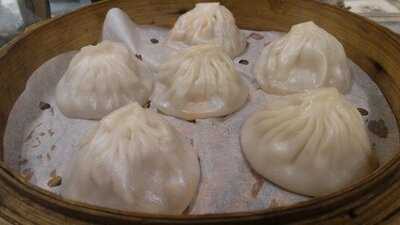 Lucky Rainbow Shark's Fin & Seafood Restaurant