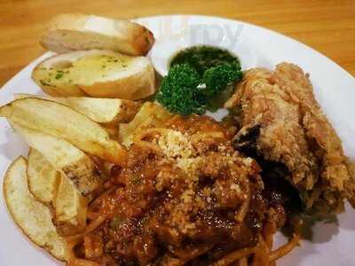 Raduno Cafe And Resto