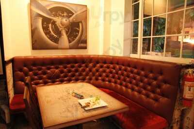 Dakota Cabin Cafe Bar And Bistro