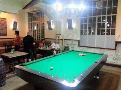 Dakota Cabin Cafe Bar And Bistro