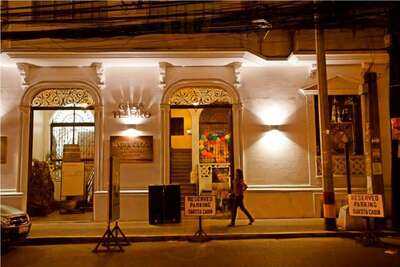 Dakota Cabin Cafe Bar And Bistro