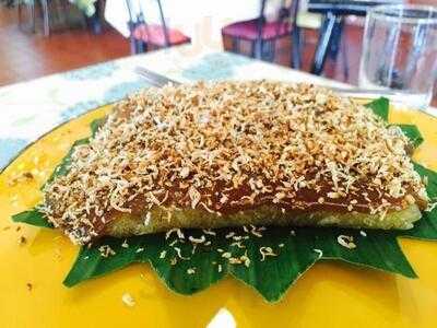 Courtyard Cafe & Courtyard Salon