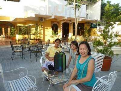 Courtyard Cafe & Courtyard Salon