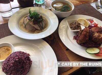 Cafe By The Ruins Dua