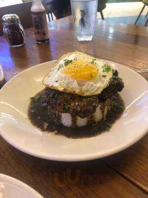 California Pizza Kitchen