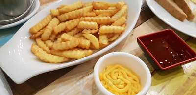 Cafe 1700 Fusion Restaurant