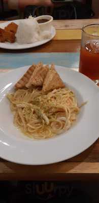 Cafe 1700 Fusion Restaurant