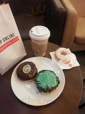J Co Donuts & Coffee