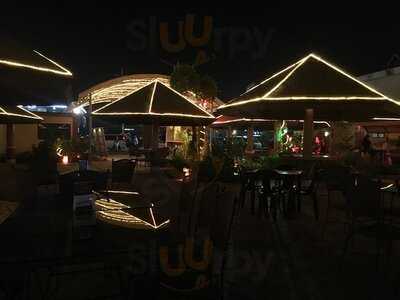 Pier One Bar And Grill