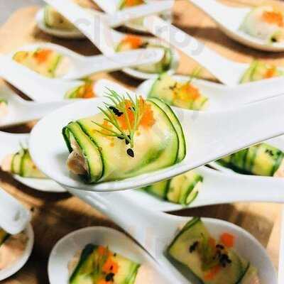 Lamisaan Dining & Bar