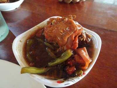 Jencas B4 Laiya Lomi N Food House