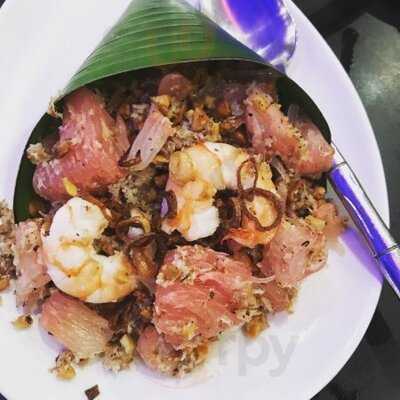 Mesa Filipino Moderne