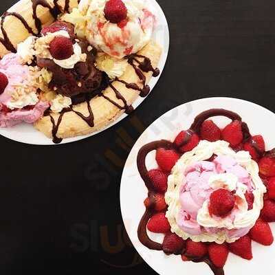 Strawberries And Ice Cream