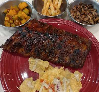 Gringo Chicken, Ribs, And Friends