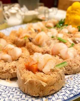 Gloria Maris Shark's Fin Restaurant - Fine Dining