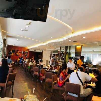 Bayleaf Restaurant & Bar Lounge