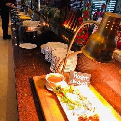 Bayleaf Restaurant & Bar Lounge