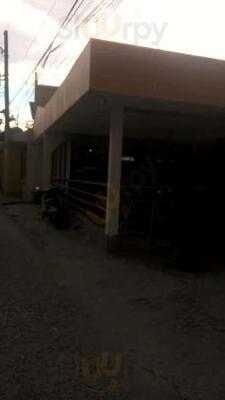 Dan Joven Sizzling House