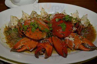 Lucky Rainbow Seafood Restaurant