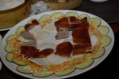 Lucky Rainbow Seafood Restaurant