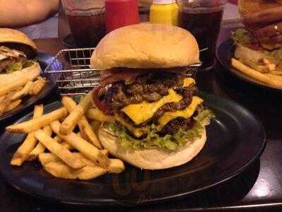 Zark's Burger Katipunan