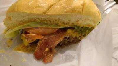 Charlie's Grind And Grill