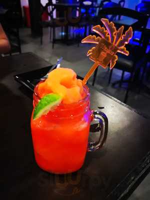 Padi's Point Bar And Restaurant