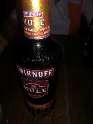 Padi's Point Bar And Restaurant