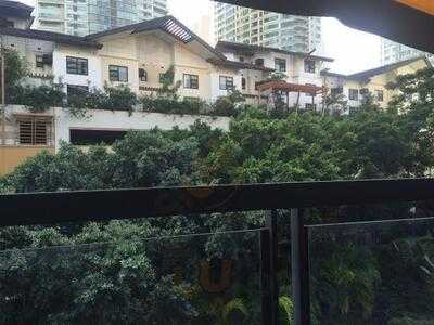 California Pizza Kitchen