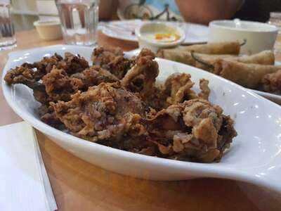 Uncle Cheffy's (kuse')