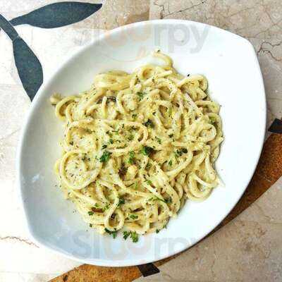 Uncle Cheffy's (kuse')