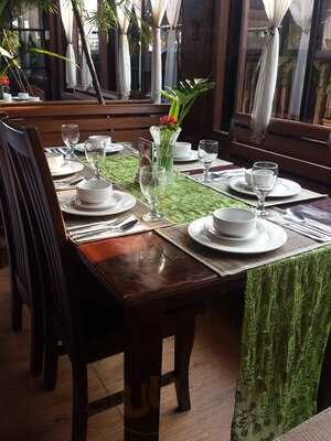 Bali Seafood Paluto Restaurant